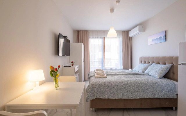 Sunny Dream Apartments