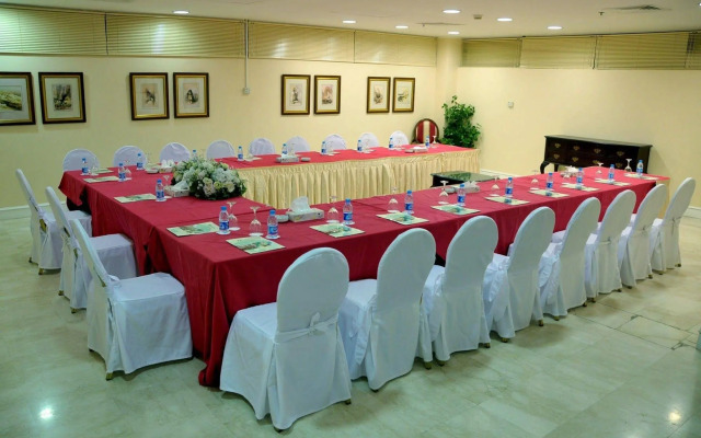 Habitat Hotel All Suites - Jeddah