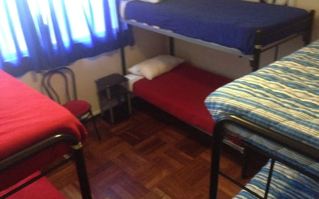 Travellers Place Hostel