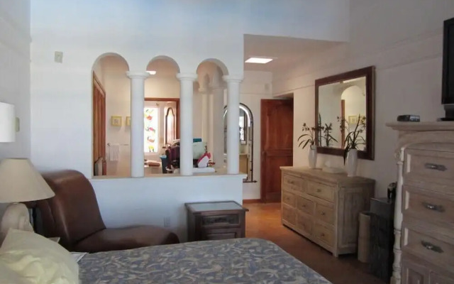 Casa Dos Dolphins 2 Bedroom Villa by Redawning