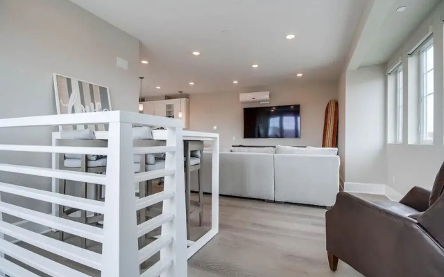 Santa Barbara Loft