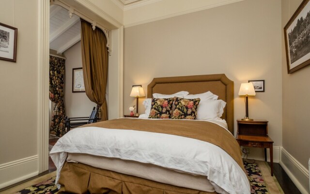 The Old Bank Boutique Hotel