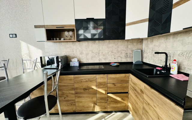 Апартаменты на переулке Батарейный 1