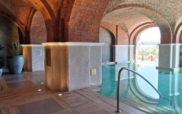 Vista Encantada Spa Resort & Residences