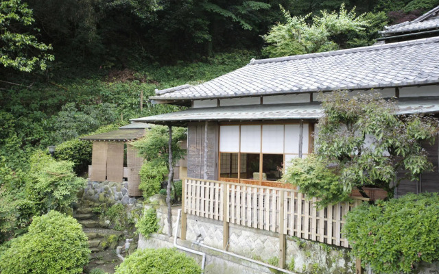 Izu Nagaoka-Onsen Hotel Kona Besso