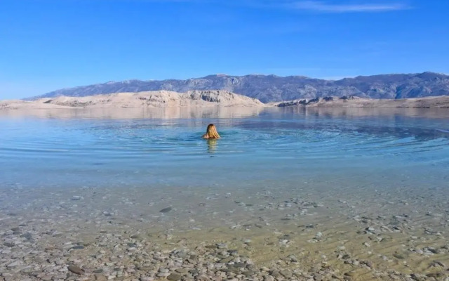 Apartments Pocrnić - 50 m from the beach