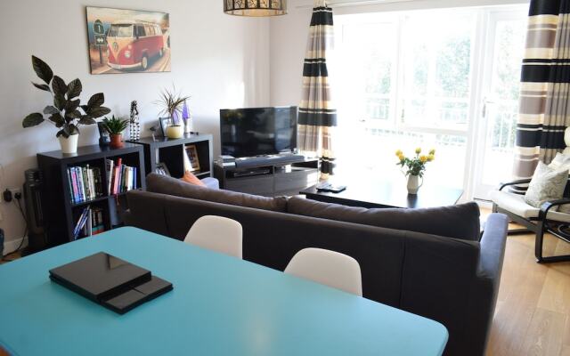 1 Bedroom Apartment in Dalston With Balcony