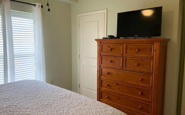 Cedar Lodge 102