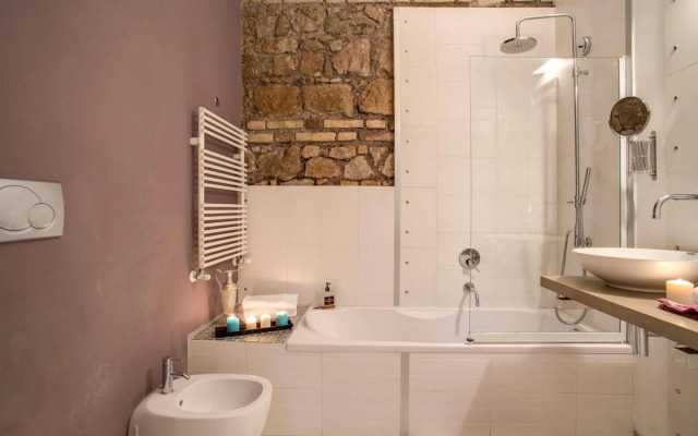Trastevere Scarlet Dream Suite