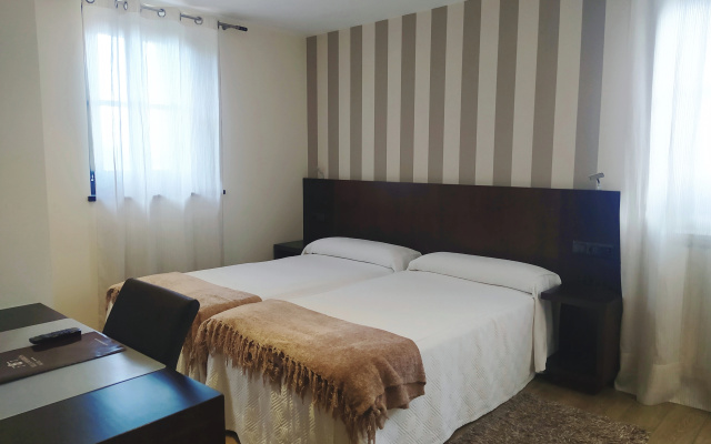 Hotel Villa Marrón