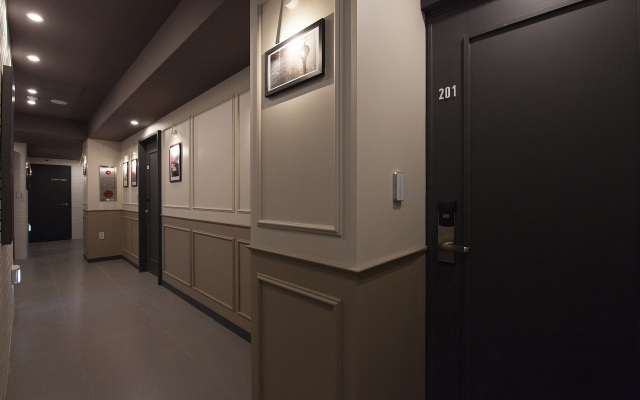 Hotel Gray