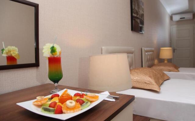 Hypatia  Apart Hotel