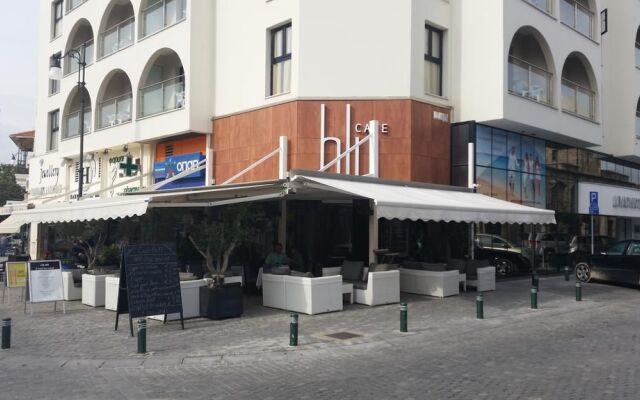 Livadhiotis City Hotel