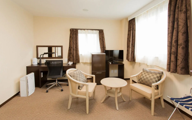 Okawa Riverside Hotel