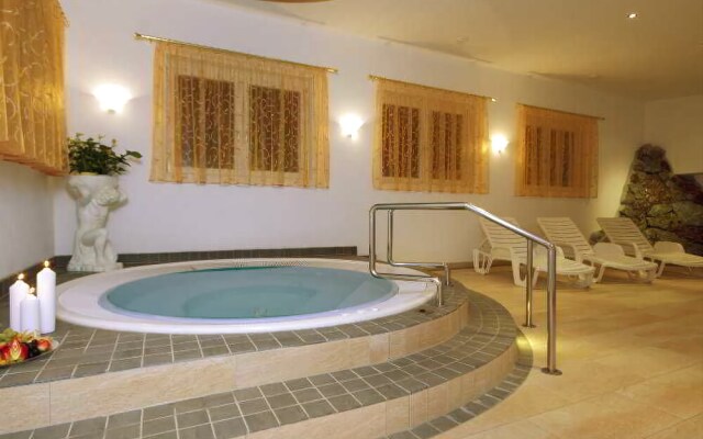 Gisela Hotel