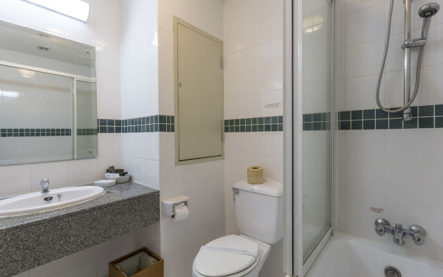 Kameo House Hotel and Serviced Apartments