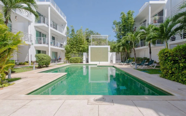 Pelicanos Condominium by ChezPlaya