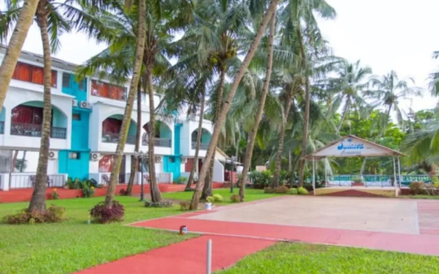 Swim Sea Beach Resort