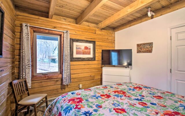 Wintergreen Home w/ Deck - Near Skiing & Hiking!