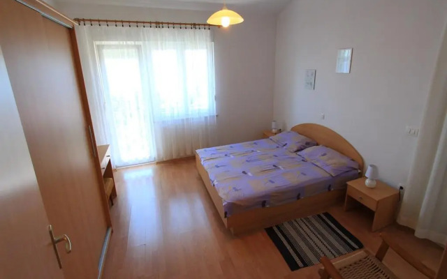 Apartment Maro