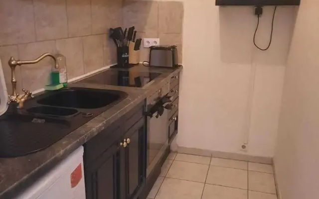 Modern 2BR Apartment Well Connected