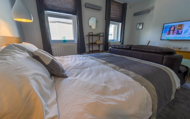 Captivating 1-bed Apartment, Merthyr Tydfil -
