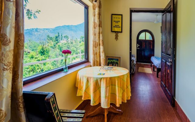 OYO 14137 Home Valley Studio Kempty Road