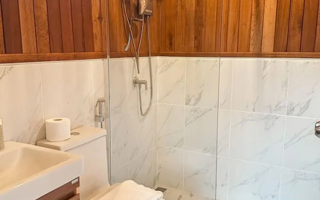 Lush Inn Phuket