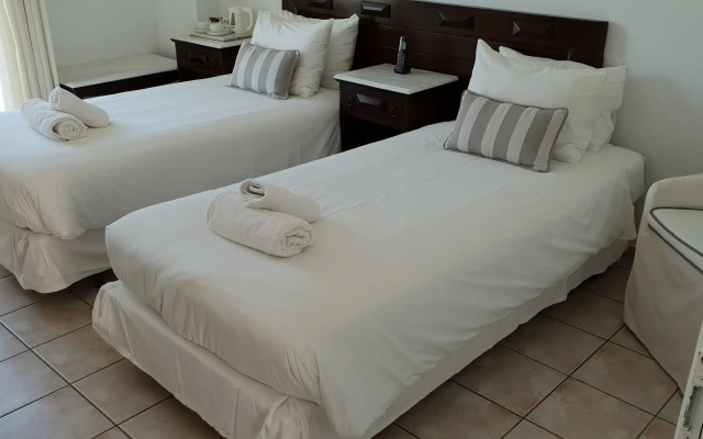 Pelican Bay Hotel