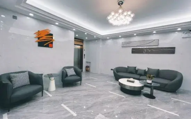 Hotels in Boly