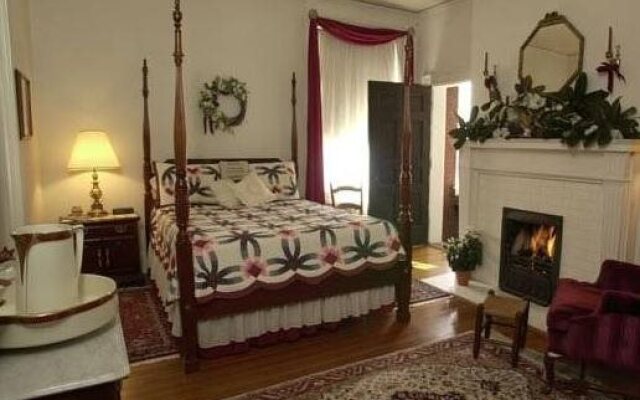 Federal Crest Inn Bed  Breakfast