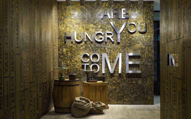 Kamaniiya Petitenget Seminyak