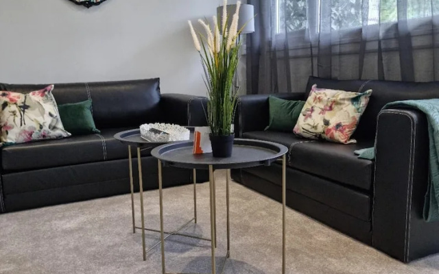 Remarkable 3-bed Apartment in London
