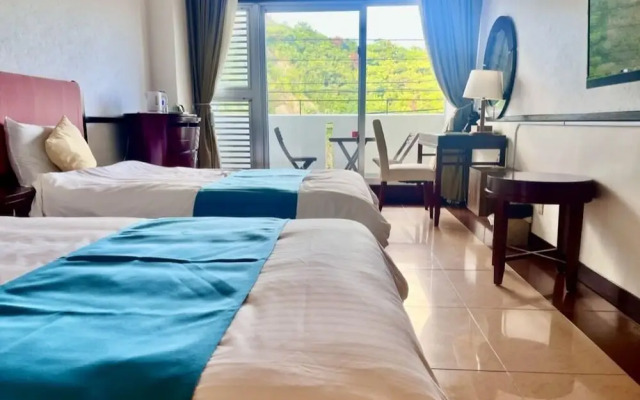 Hundred Days Hotel