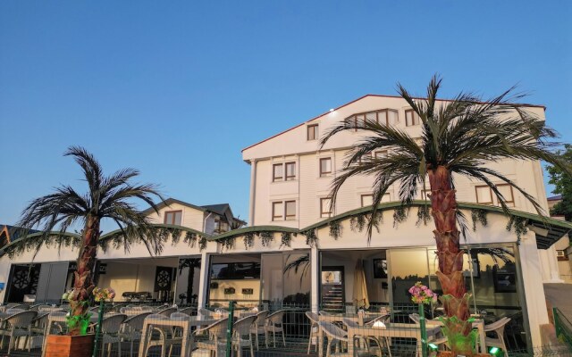 Perla Blanca Hotel