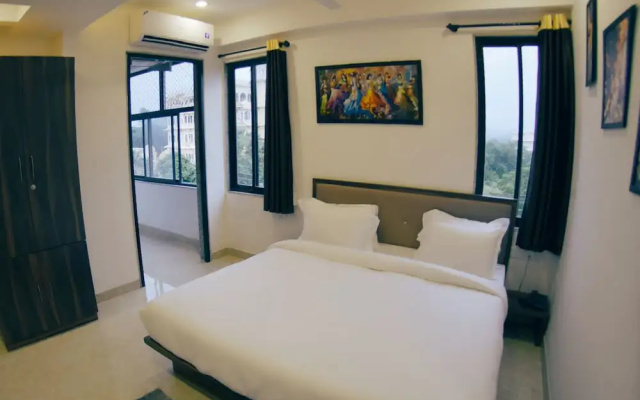 Paheli Palace