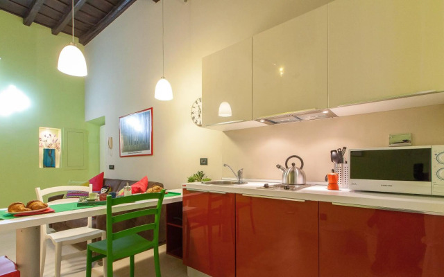 Trevi Colour- Rental in Rome