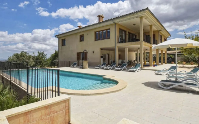House in Majorca With Pool and Mountain Views