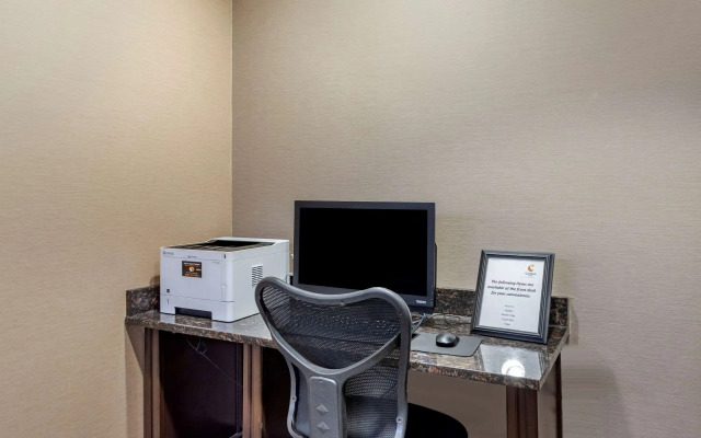 Comfort Inn Syosset - Long Island