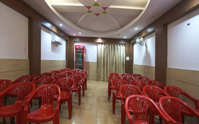 OYO 7636 Hotel Kaushalya Residency