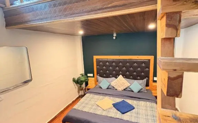 The Dreamcatcher room’s & cafe