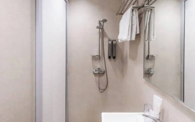 Hotel Calmo Hamilton