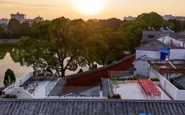Shen Jixu Homestay (Jianshui Ancient Town Confucian Temple)