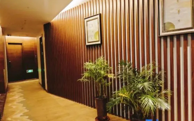 Bund Hotel