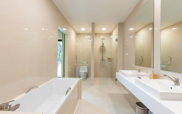 Porestva Hotel Sriracha