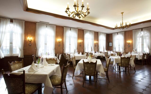 TOP Hotel Post Frankfurt Airport