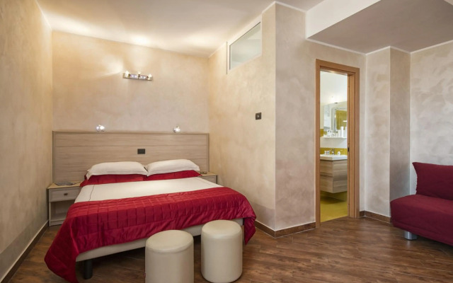 Simon Hotel