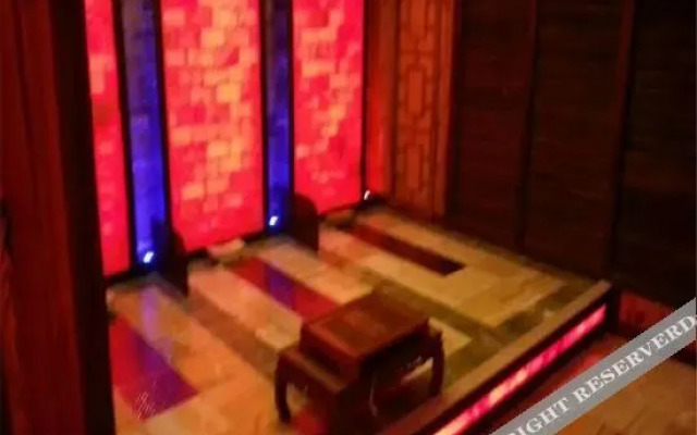 Suiling Hanlongtang Business Hotel