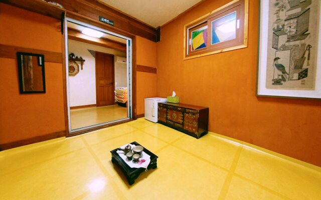 Jeonju Kim Myeong Ok Pension