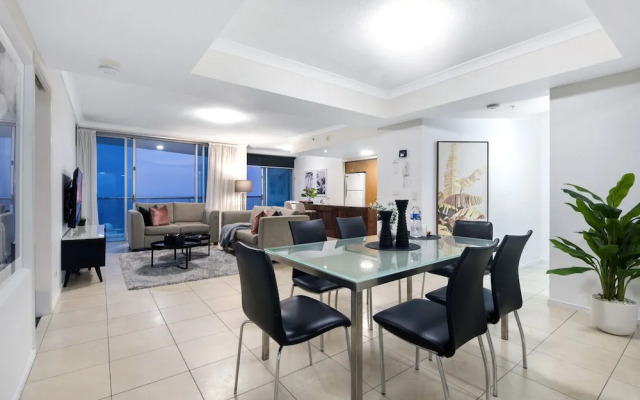 Chevron Renaissance - Wow Stay